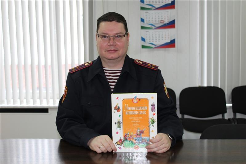В Уфе росгвардейцы провели благотворительную акцию «Доброе слово детям»