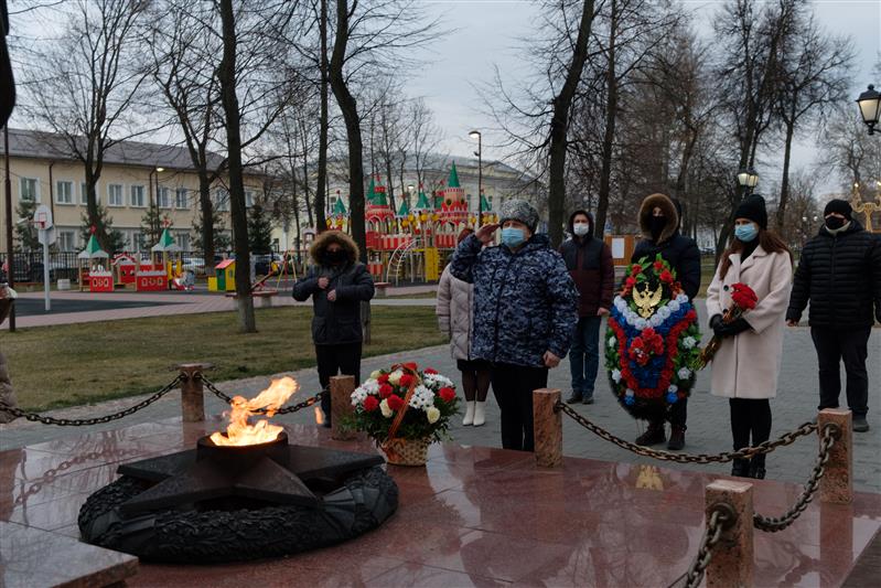 В День неизвестного солдата в регионах Центрального Федерального округа сотрудники и военнослужащие Росгвардии почтили память боевых товарищей 
