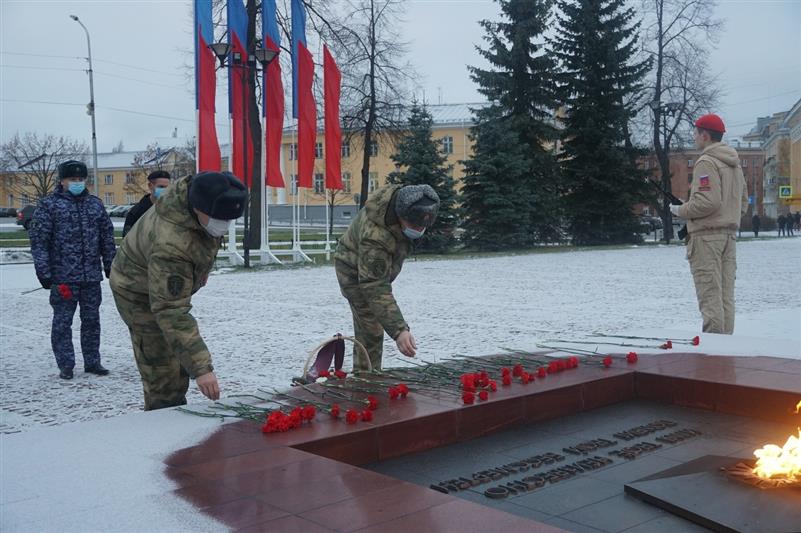 В Северо-Западном округе Росгвардии прошли мероприятия, посвященные Дню Неизвестного солдата