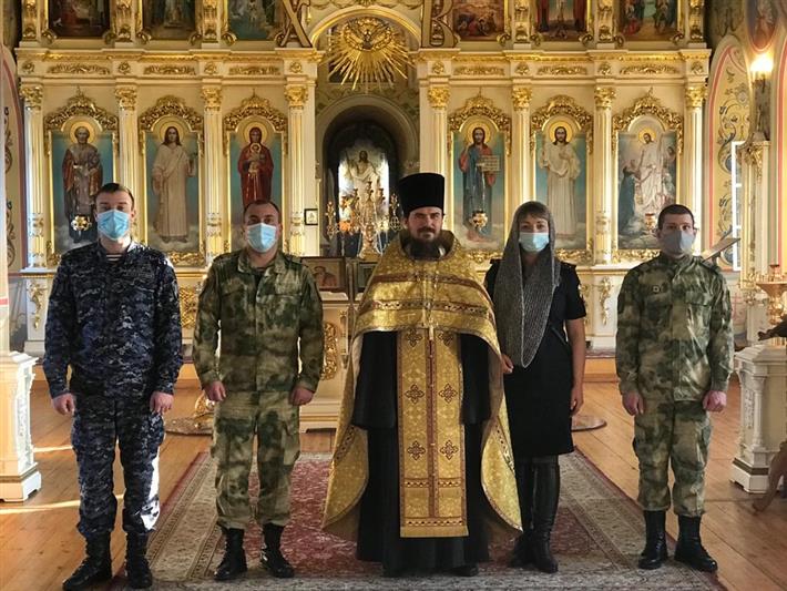 В Сибирском округе Росгвардии проходят патриотические мероприятия, приуроченные ко Дню Неизвестного солдата