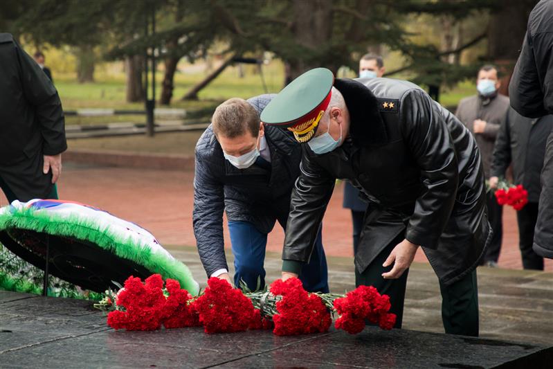 В субъектах Южного федерального округа росгвардейцы присоединились к мероприятиям, посвященным Дню Неизвестного солдата