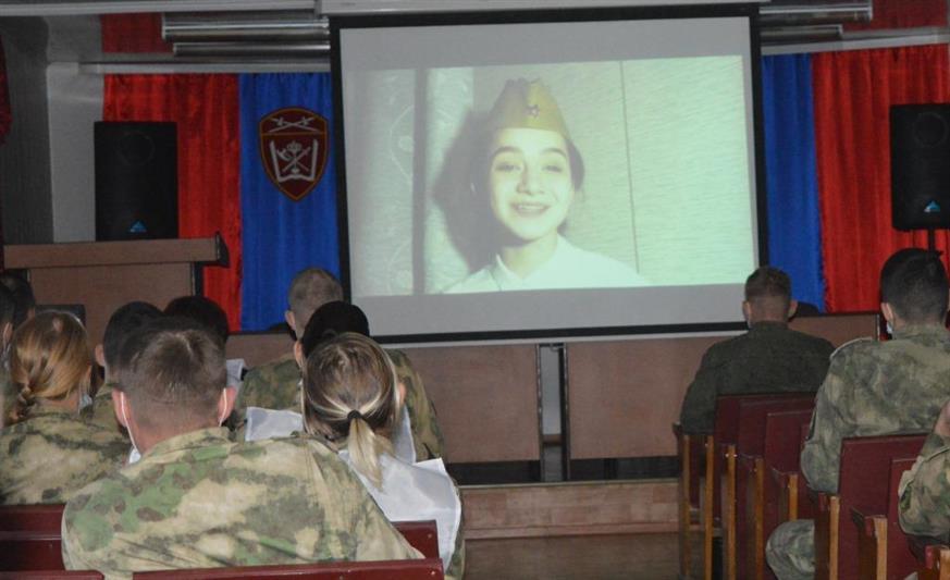 Более 300 росгвардейцев из Тюмени стали участниками патриотического проекта «Фронтовая тетрадь»