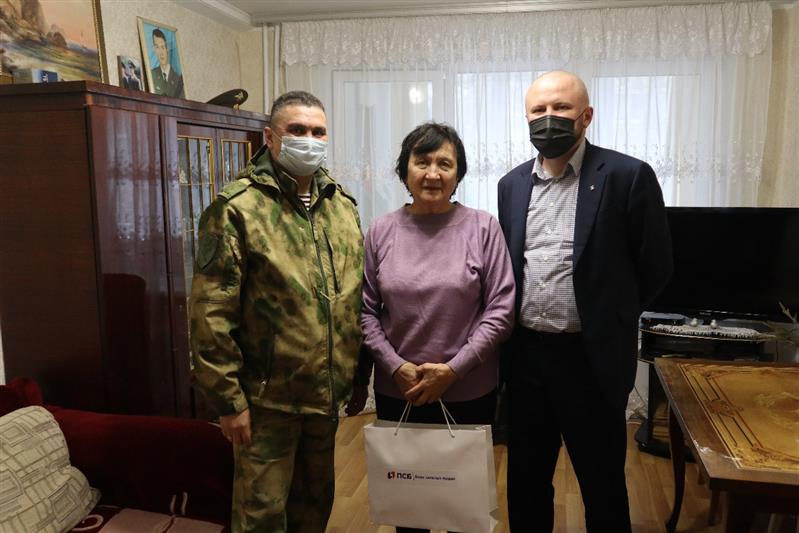 Военнослужащие Северо-Кавказского округа Росгвардии посетили семьи погибших при исполнении служебных обязанностей воинов правопорядка
