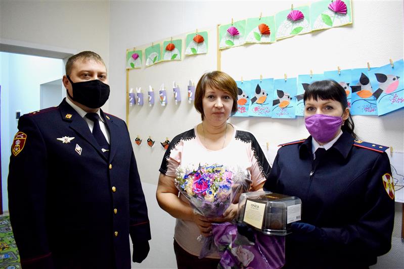 В Новосибирске росгвардейцы встретились с матерями и вдовами погибших товарищей