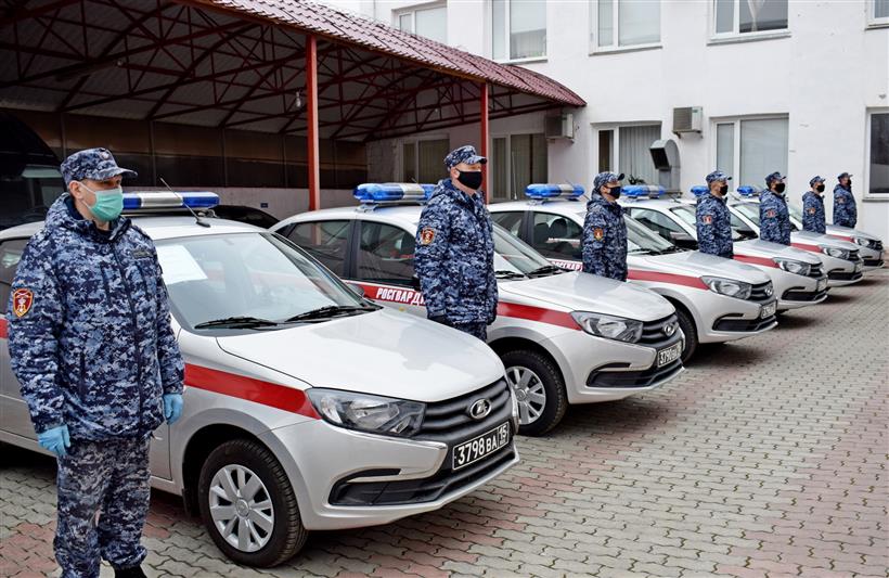 Новые патрульные автомобили получили сотрудники Росгвардии в  Крыму 