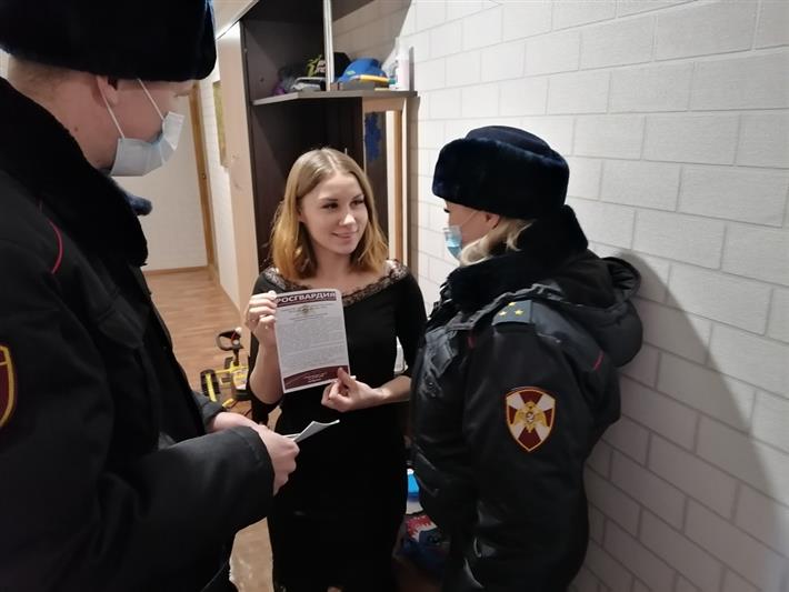 На Урале Росгвардия проводит всероссийскую профилактическую ведомственную акцию «Безопасный новый год» 