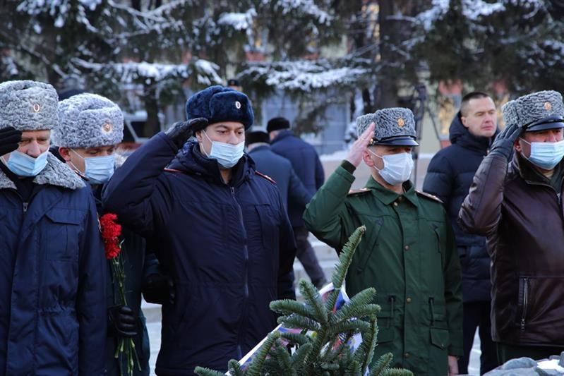 На Южном Урале Росгвардия  принимает участие в памятных мероприятиях ко Дню Неизвестного солдата