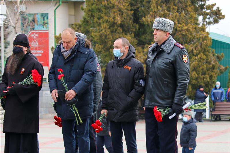 В Северо-Кавказском округе Росгвардии прошли торжественные мероприятия, посвященные Дню Неизвестного солдата
