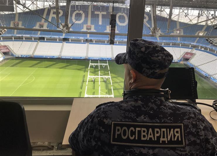 Росгвардия приняла участие в обеспечении правопорядка во время матча РПЛ в Волгограде 