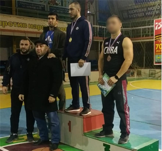 Росгвардеец стал бронзовым призёром чемпионата Дагестана по пауэрлифтингу