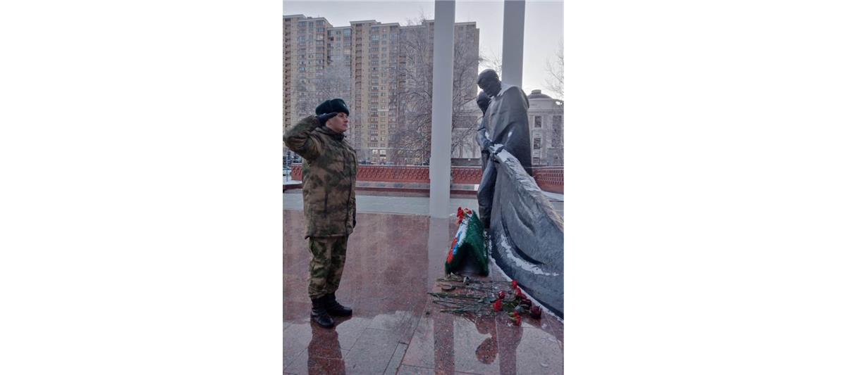Военнослужащие, сотрудники и кадеты Росгвардии из Тюмени почтили память пропавших без вести защитников Отечества