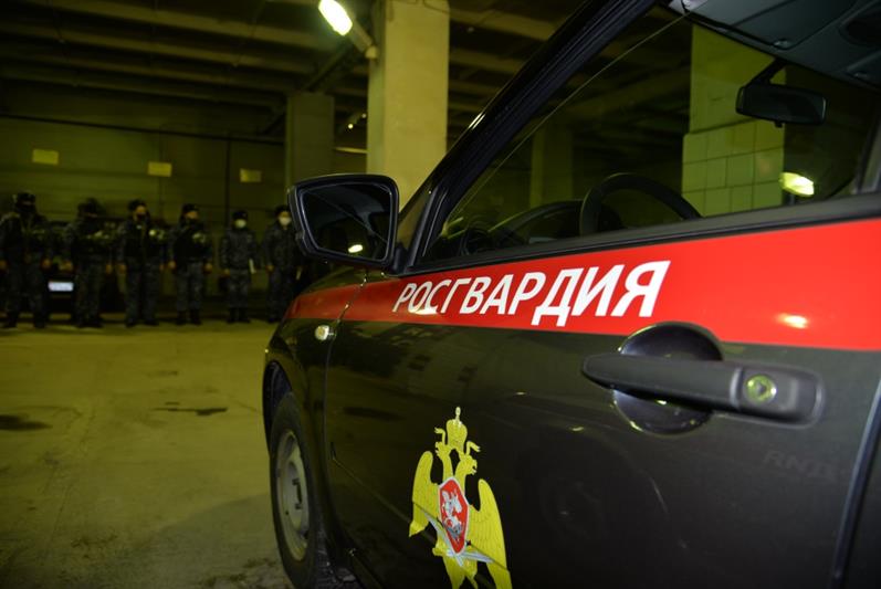 На Среднем Урале росгвардейцы оказали содействие полиции в задержании подозреваемого в особо тяжком преступлении