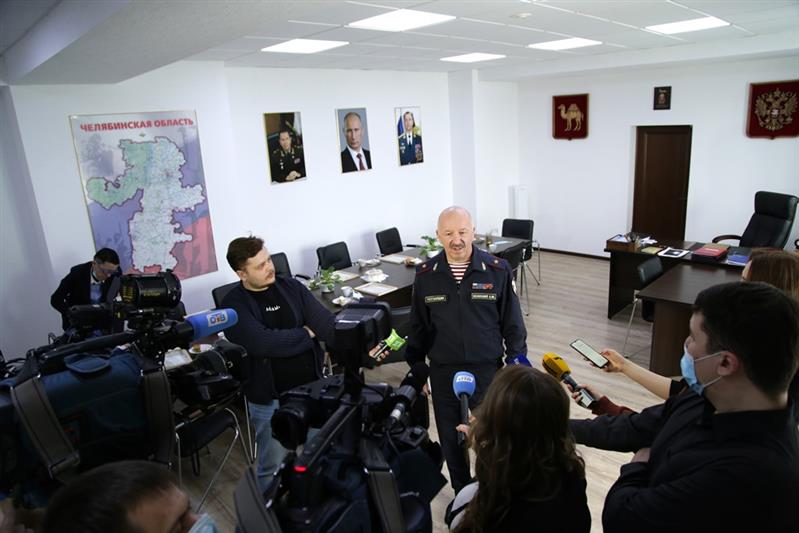 Начальник челябинского территориального управления Росгвардии провел деловую встречу с ведущими журналистам региона