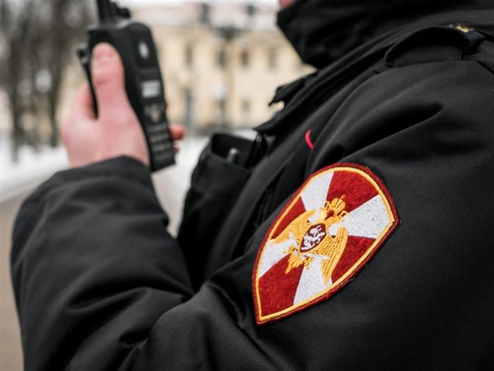 Сотрудник Росгвардии задержал мужчину, разыскиваемого за  нанесении телесных повреждений