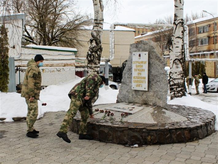 Сотрудники ставропольского ОМОН  почтили память погибших сослуживцев