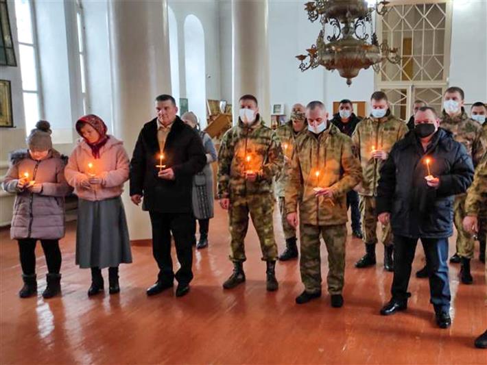 Сотрудники ставропольского ОМОН  почтили память погибших сослуживцев