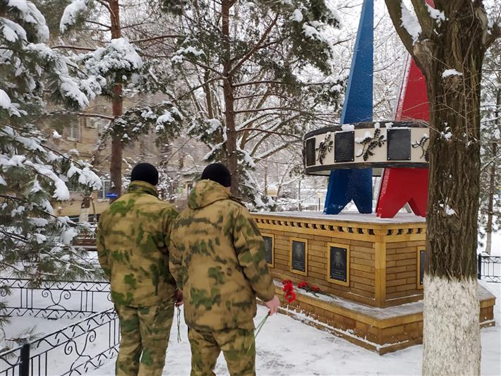 Сотрудники ставропольского ОМОН  почтили память погибших сослуживцев