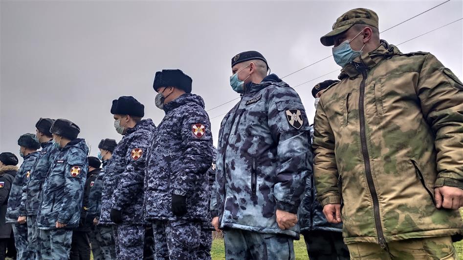 Севастопольские росгвардейцы почтили память легендарного контр-адмирала Владимира Истомина