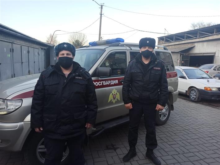  В Приморском крае сотрудники Росгвардии оказали помощь пассажирам автобуса, попавшего в ДТП