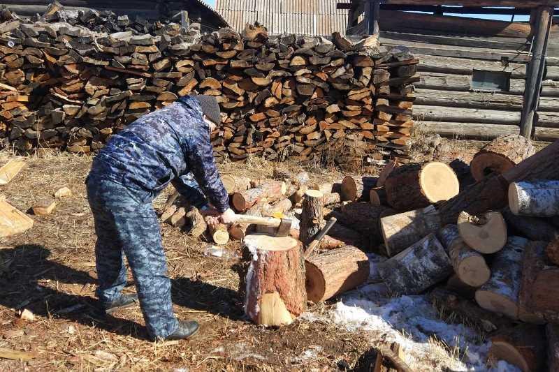 Росгвардейцы из Бурятии продолжают оказывать помощь семьям погибших правоохранителей