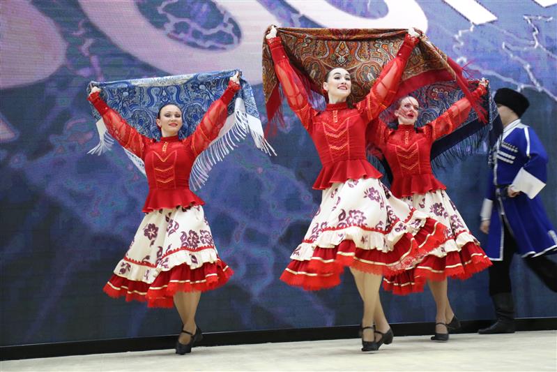 Ансамбль песни и пляски Северо-Кавказского округа Росгвардии с аншлагом выступил в Нальчике