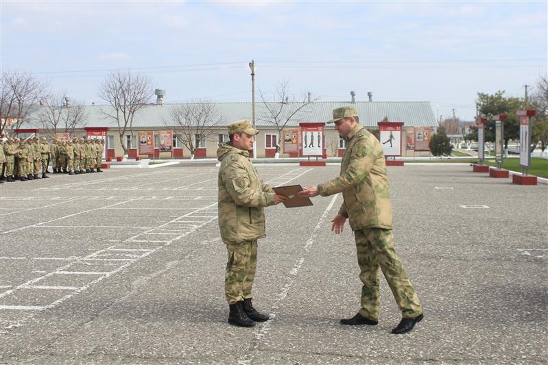 В грозненском соединении Росгвардии отпраздновали юбилей ведомства