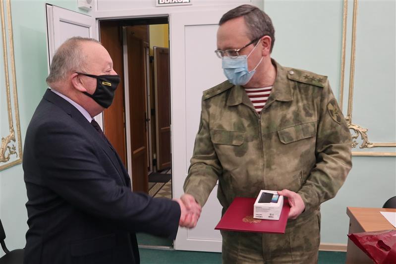 В Северо-Западном округе Росгвардии поздравили с юбилеем помощника командующего округом по работе с ветеранами 