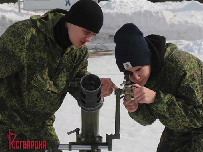 В рамках акции «Росгвардия исполняет мечты» детей с ограниченными возможностями здоровья познакомили со службой в ведомстве