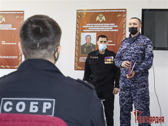 СОБР Управления Росгвардии по Республике Алтай отметил свое 28-летие