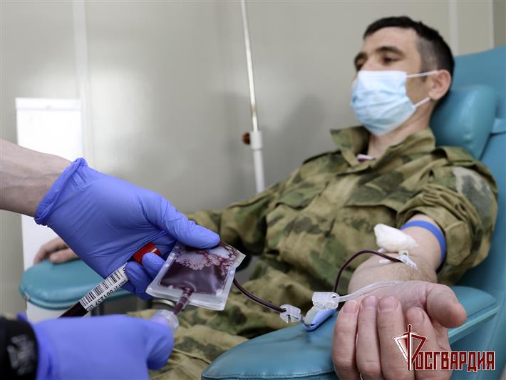 Росгвардейцы пополнили запасы донорской крови медицинских учреждений Республики Алтай