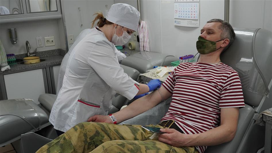 20 литров крови для нуждающихся в ней пациентов сдали росгвардейцы во Владимире 