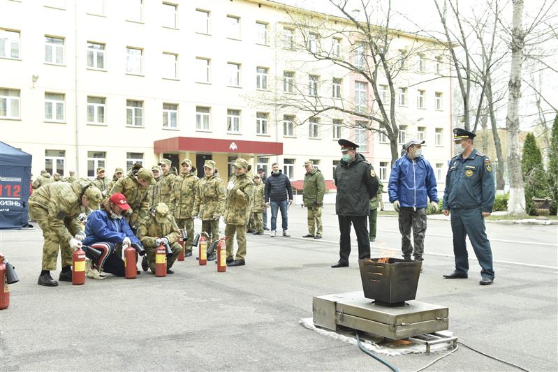 Занятия по пожарной безопасности в Московском президентском кадетском училище имени М.А.Шолохова войск национальной гвардии Российской Федерации