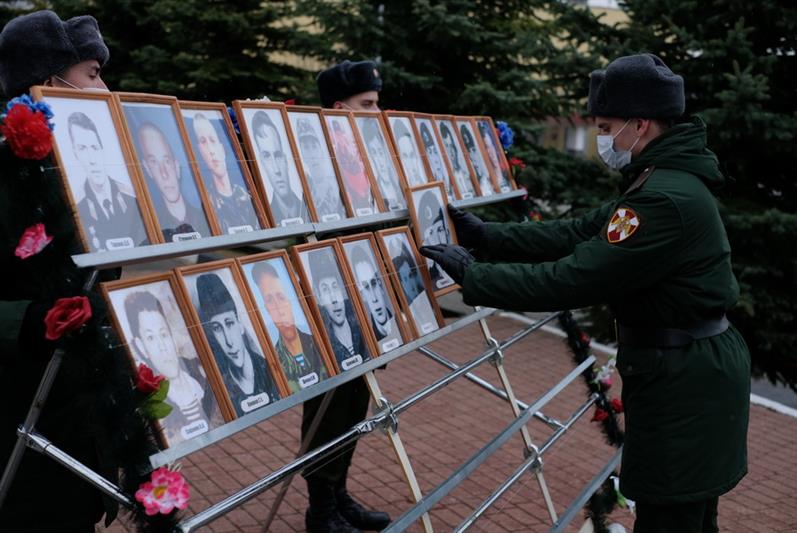 В бригаде оперативного назначения Центрального округа Росгвардии прошел День памяти военнослужащих, погибших при исполнении воинского долга