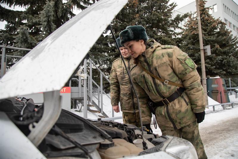 Мирный атом в тепле женских рук