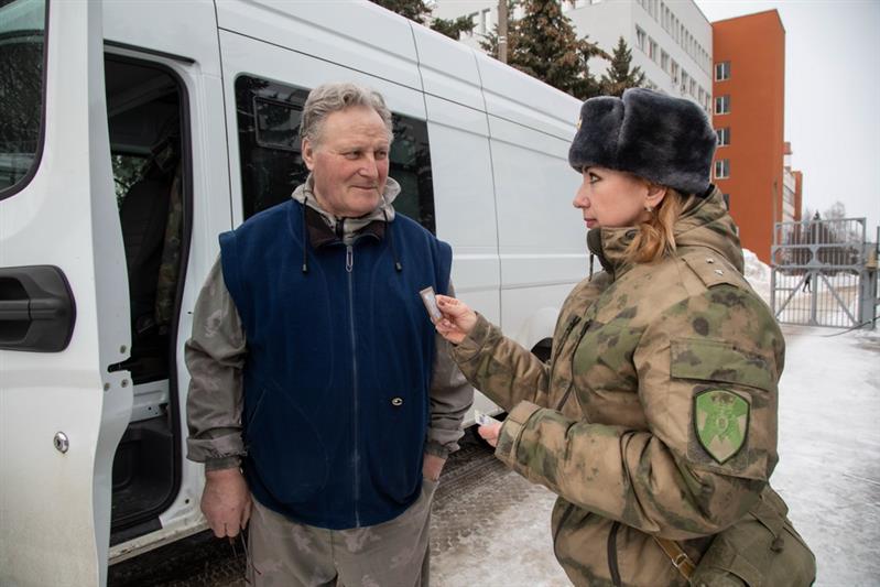 Мирный атом в тепле женских рук