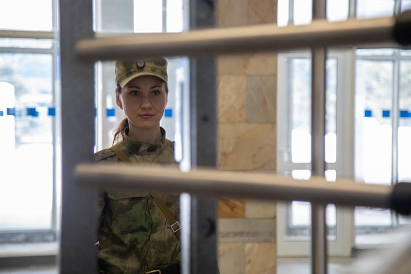 Мирный атом в тепле женских рук