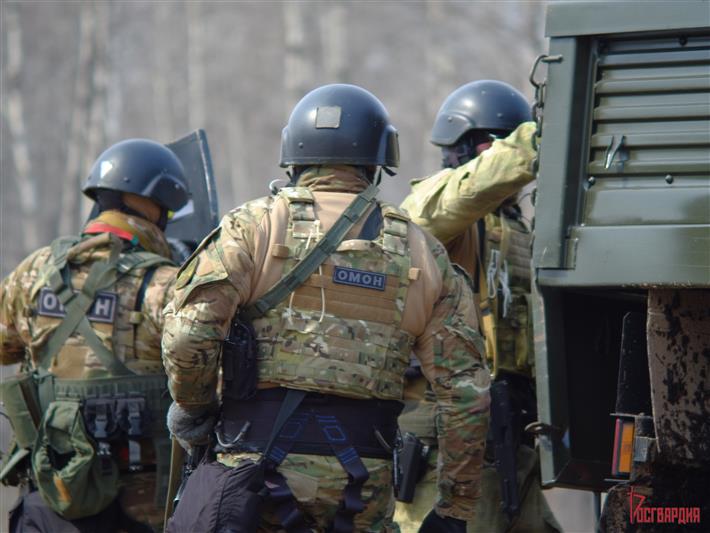 В Томске при поддержке ОМОН Росгвардии задержана преступная группа (Видео)