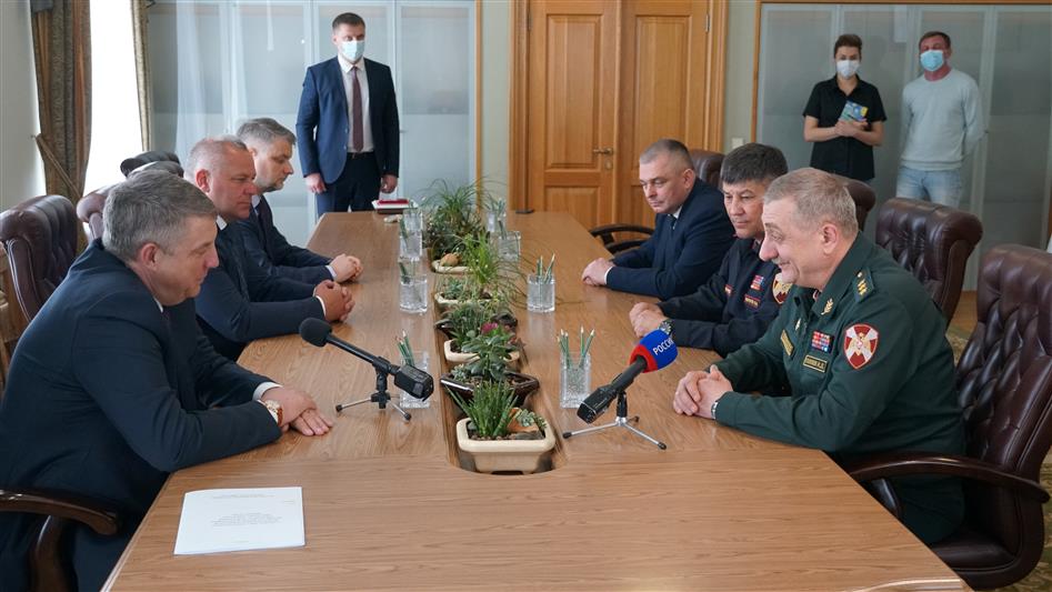 Личному составу Управления Росгвардии по Брянской области представили нового руководителя 