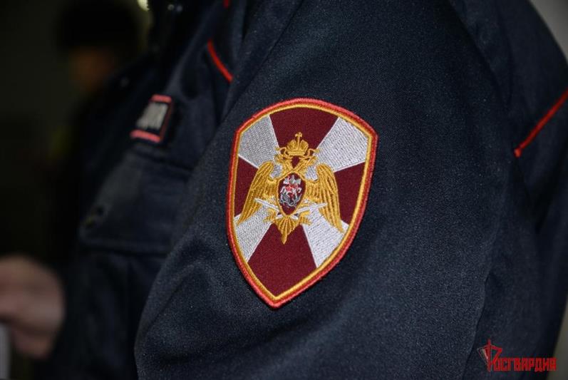 В Екатеринбурге cотрудники Росгвардии задержали подозреваемых в грабеже