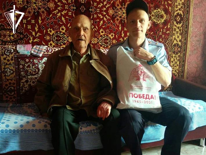 В Уральском округе Росгвардии отметили День Победы (фото)