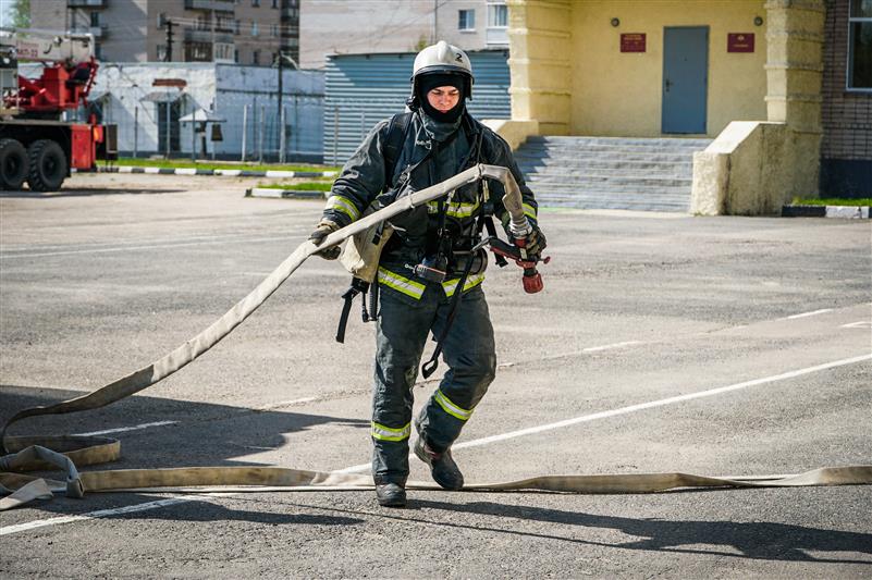 В Новгородской области сотрудники Росгвардии приняли участие в пожарно-тактических занятиях