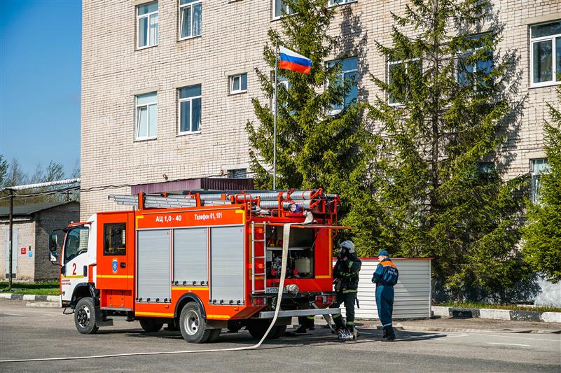 В Новгородской области сотрудники Росгвардии приняли участие в пожарно-тактических занятиях