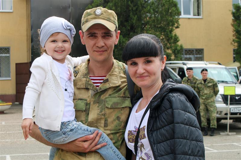 В Северо-Кавказском округе Росгвардии прошли праздничные мероприятия по случаю Дня защиты детей (фото)