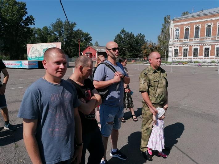Военнослужащие Росгвардии посетили музей Алтайской Духовной миссии