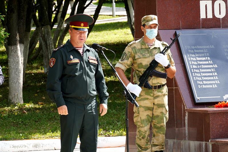 Память погибших воинов 101-й особой бригады оперативного назначения войск правопорядка почтили в Чебоксарах