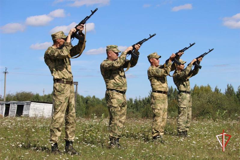 Военнослужащие калиновского соединения Росгвардии приняли участие в акции «На страже памяти»