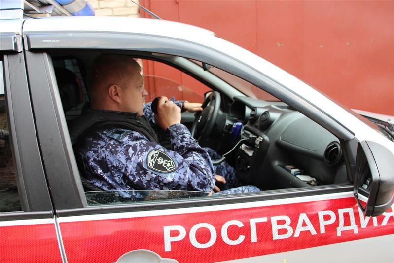 Сотрудники Росгвардии задержали злоумышленников, похитивших пожертвования из церкви в Москве