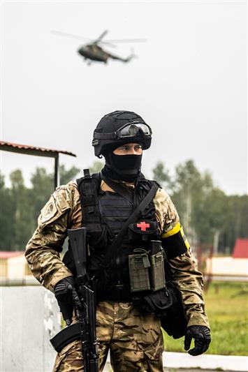«Штурм и с неба, и с земли»