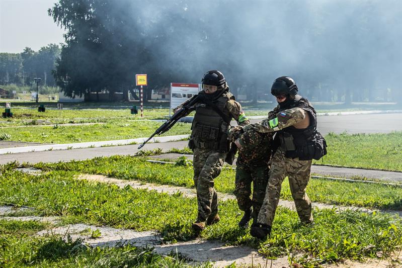 «Штурм и с неба, и с земли»