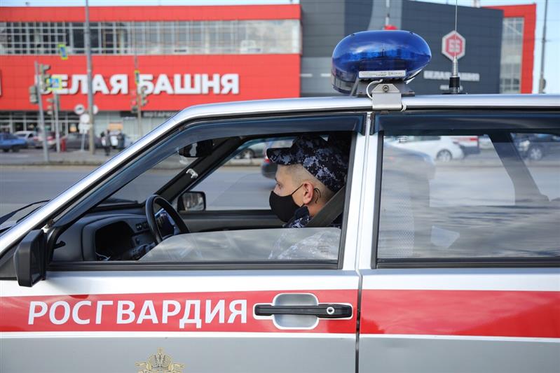 При содействии Росгвардии в Новосибирске задержаны подозреваемые в краже в особо крупном размере 